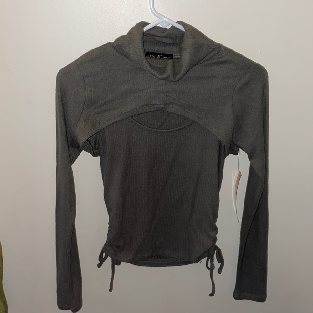 2 Piece Woman’s Green top